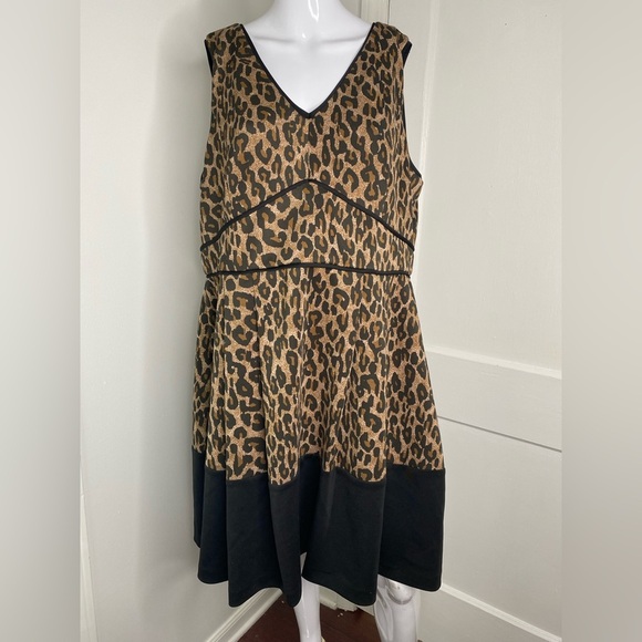 NM NEIMAN MARCUS A-line Leopard Print Sleeveless Dress - Picture 2 of 8